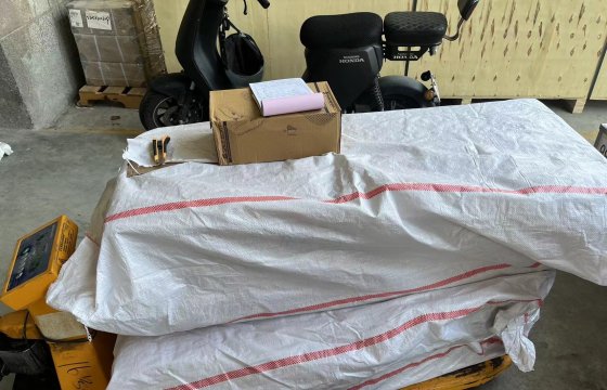 The new order of safety shoes was sent to Bangladesh